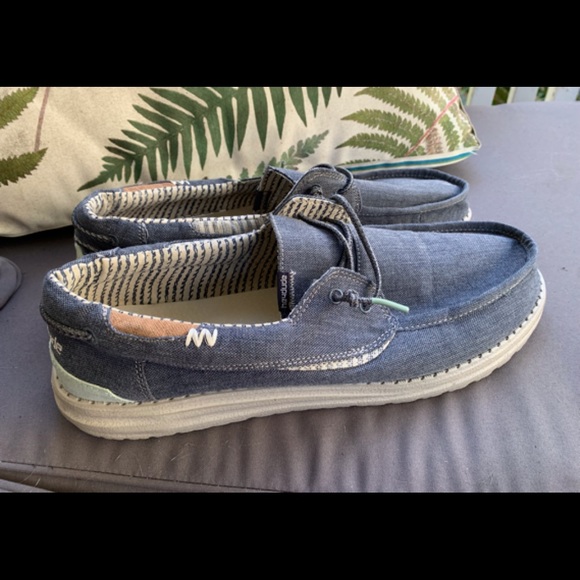 Hey Dude Mens Welsh Shoes In Chambray 